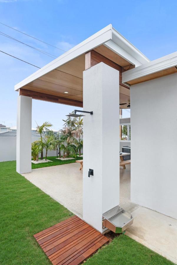 The Elements L Fire L 4 Stunning Each With Private Outdoor Dining L Walk To The L Family Friendly L Wifi L Netflix L Outdoor Shower L Communal Bbq Pavilion And Lawn Area L * Christies Beach
