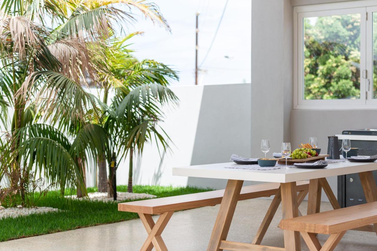 Apartment The Elements L Fire L 4 Stunning Each With Private Outdoor Dining L Walk To The L Family Friendly L Wifi L Netflix L Outdoor Shower L Communal Bbq Pavilion And Lawn Area L